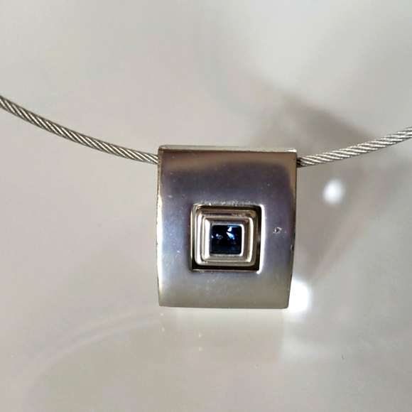 Stainless Steel Choker Blue Stone Wire Covered In Flexible Soft Coating Luxury - Picture 1 of 10